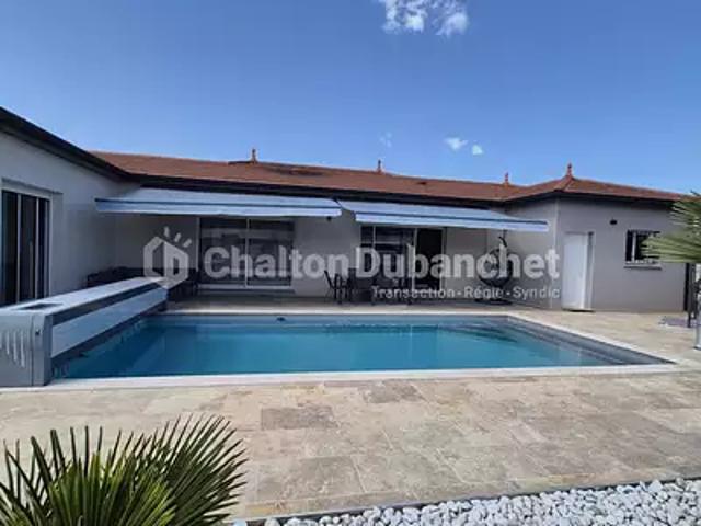 Maison vente à Les Grands Prés, Civens