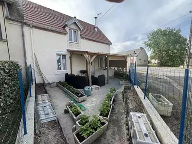 Maison vente à Bourges, Civray