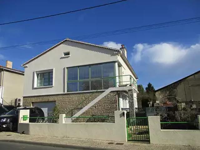 Maison vente à Montmorillon, Civray