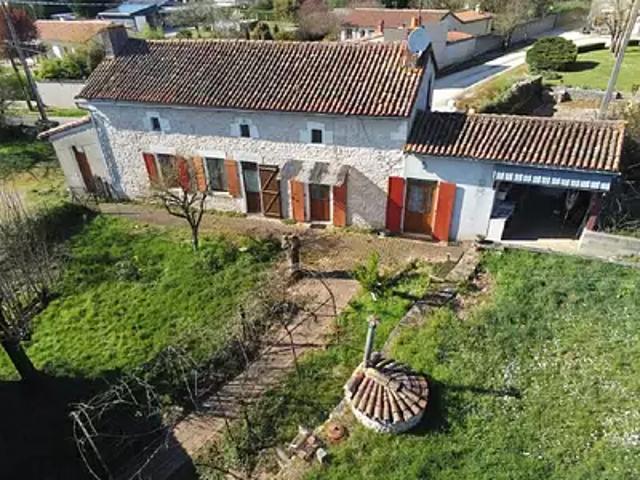 Maison vente à Montmorillon, Civray
