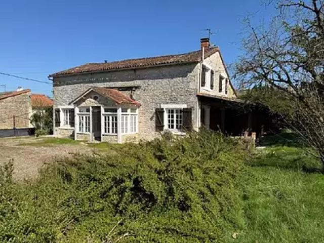 Maison vente à Montmorillon, Civray