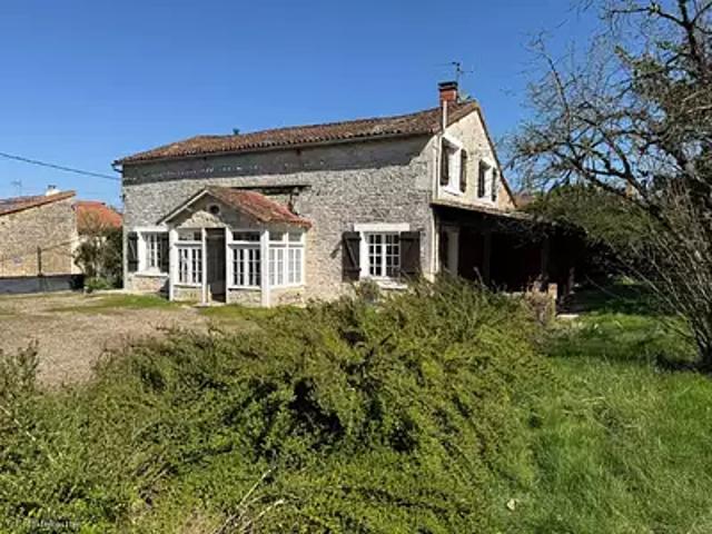 Maison vente à Montmorillon, Civray