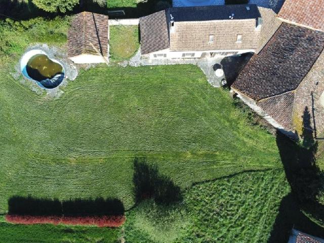 Maison vente à Montmorillon, Civray
