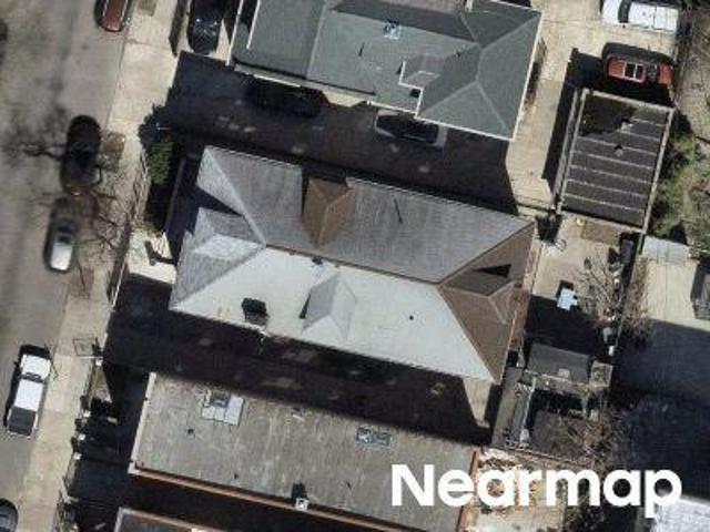 House for sale in The Bronx, Arverne