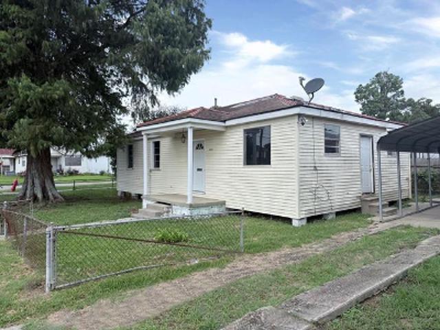 House for sale in Gretna, Jefferson Parish