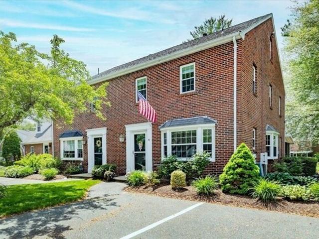Condo for sale in Stoughton, Massachusetts