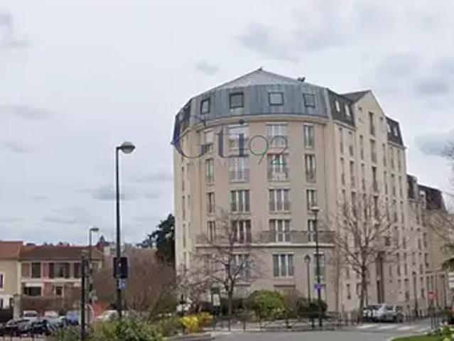 Garage location à Jardin Parisien, Clamart