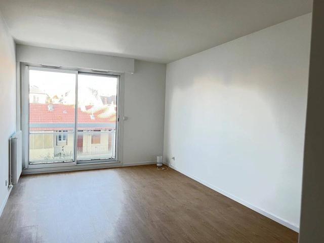 Studio location à Clamart, Hauts-de-Seine