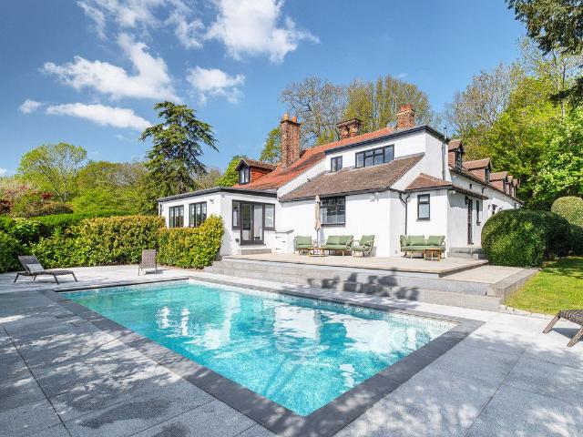 House for rent in London Borough of Harrow, Greater London