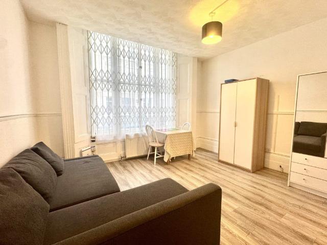 Studio for rent in Royal Borough of Kensington and Chelsea, Greater London
