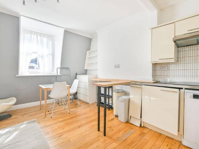 Apartment for rent in Notting Hill, Greater London