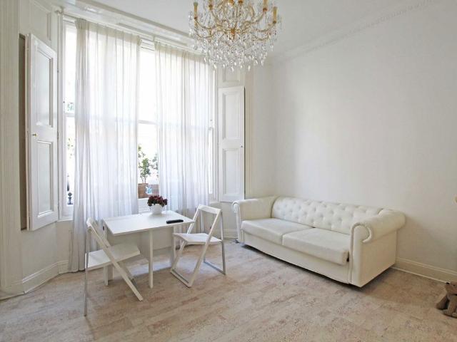 Studio for rent in Notting Hill, Greater London