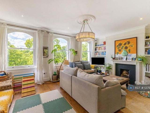 Apartment for rent in Clapham, Greater London