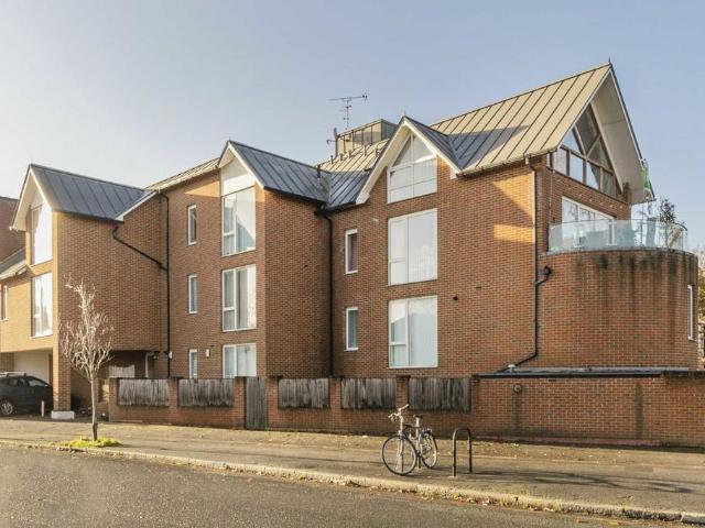 Apartment for rent in Clapham, Greater London