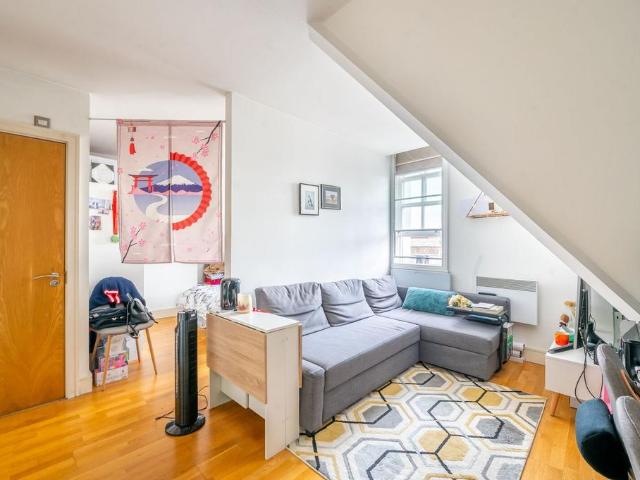 Apartment for rent in Clapham, Greater London