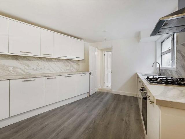 Apartment for rent in London Borough of Lambeth, Greater London