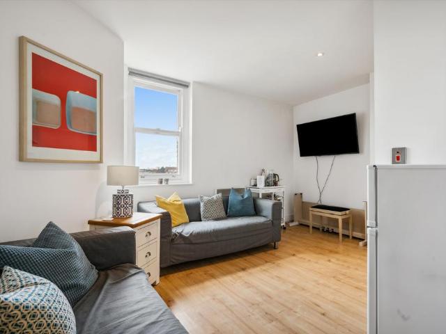 Apartment for rent in Clapham, Greater London