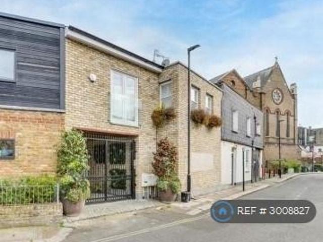 House for rent in Clapham, Greater London