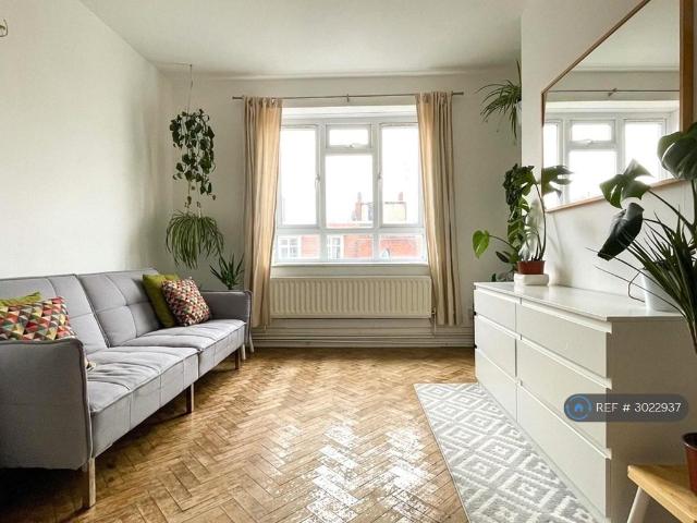 Apartment for rent in Nelson's Row Estate, Greater London
