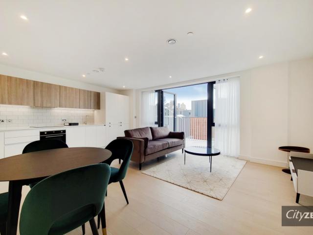 Apartment for rent in Stockwell Park, Greater London