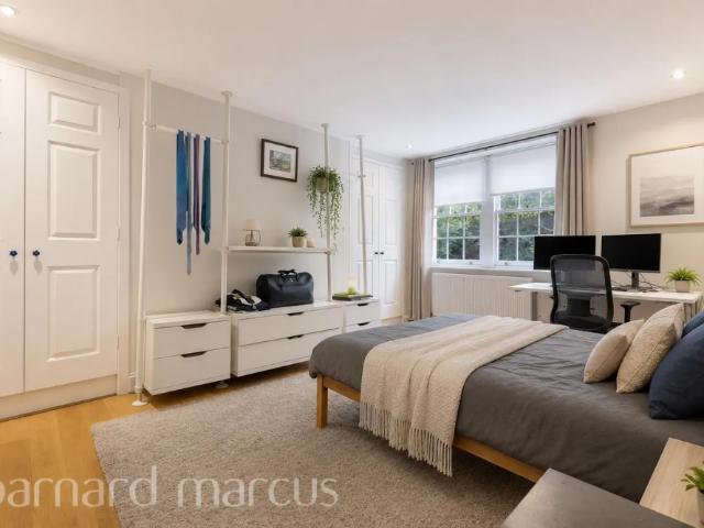 House for rent in Stockwell, Greater London
