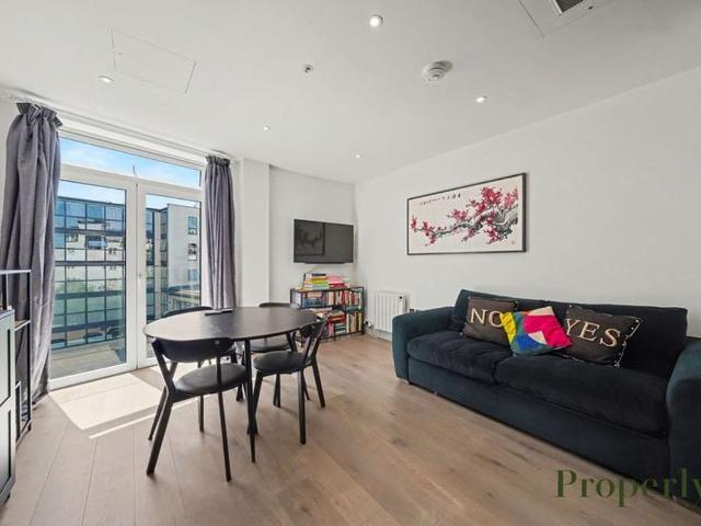 House for rent in London Borough of Lambeth, Greater London