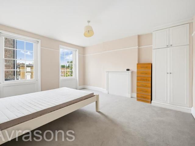 Apartment for rent in Oval, Greater London