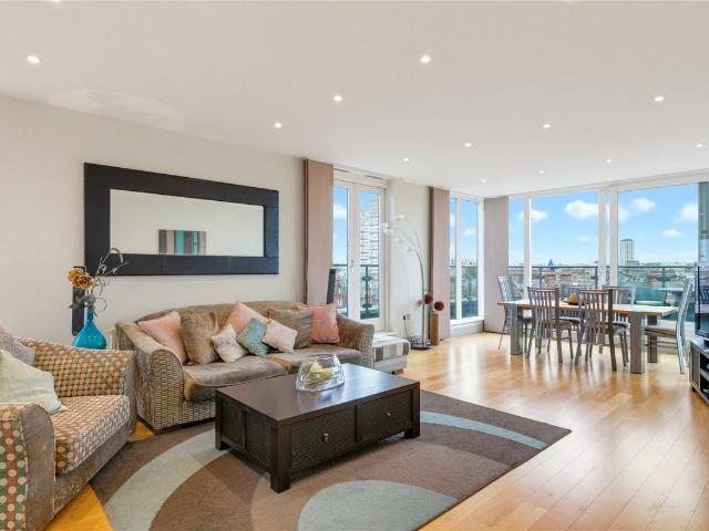 Apartment for rent in London Borough of Lambeth, Greater London