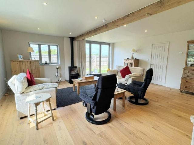 House for rent in Ham, School House
