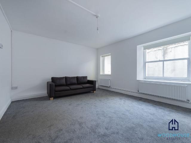 Apartment for rent in Stamford Hill, Greater London