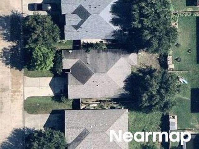 House for sale in Pinehurst, Texas
