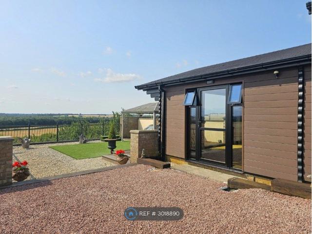 Studio for rent in Earls Barton