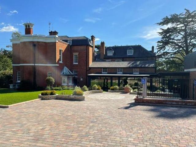House for rent in Lyons, Greater London