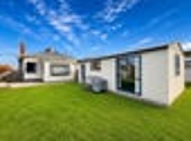 House for sale in Otakou