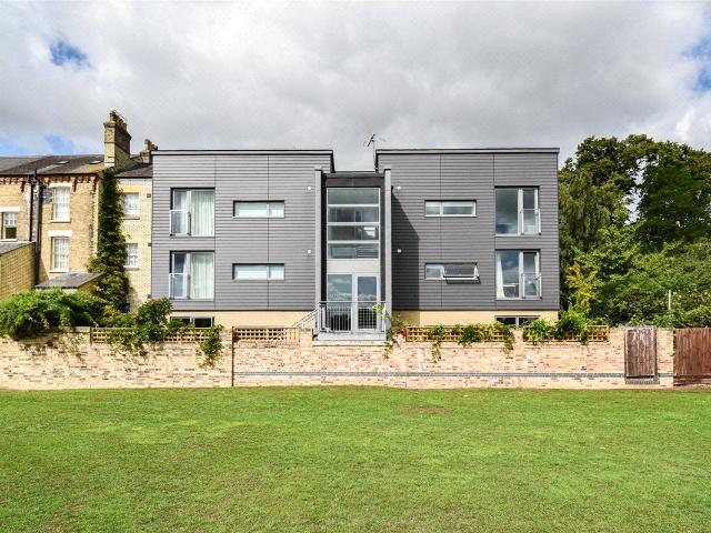 Studio for rent in Arbury, Cambridgeshire