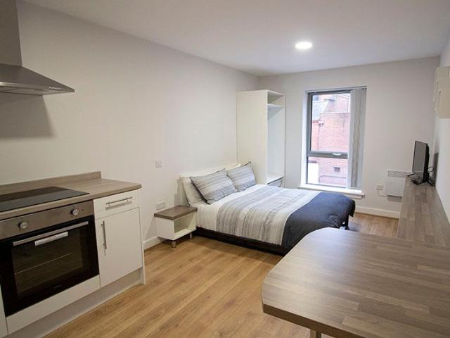 Studio for rent in St Ann's, Haddon