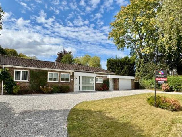 House for sale in Lyons, Greater London
