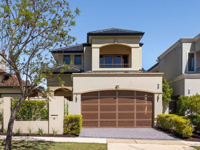 House for sale in Claremont, Town of Claremont
