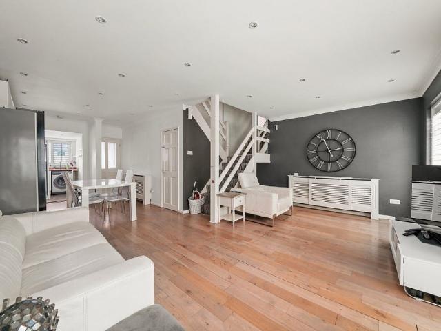 House for rent in London Borough of Lambeth, Greater London