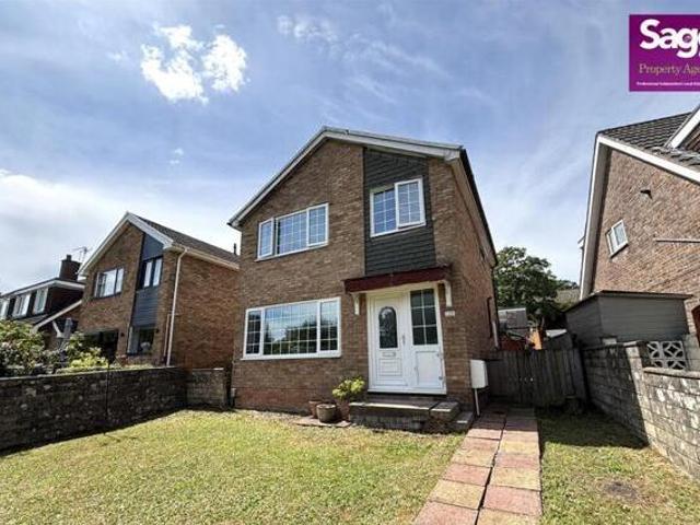 House for sale in Chorlton Lane, Cheshire