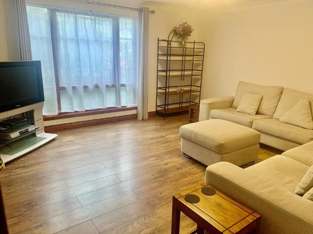Apartment for rent in Ashley, Ballindoch