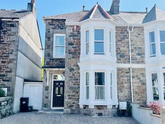 House for sale in Mount Ambrose, Cornwall