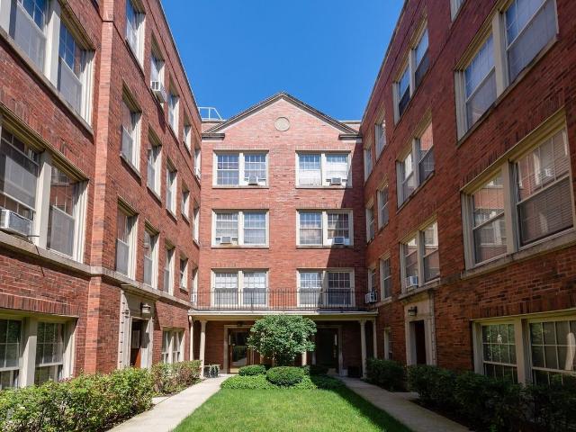 Apartment for rent in Oak Park, Illinois