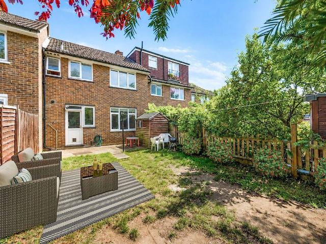 House for rent in Clapham, Greater London