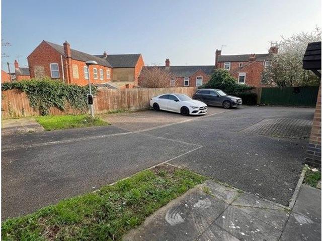 Apartment for rent in Queen's Park, Northampton