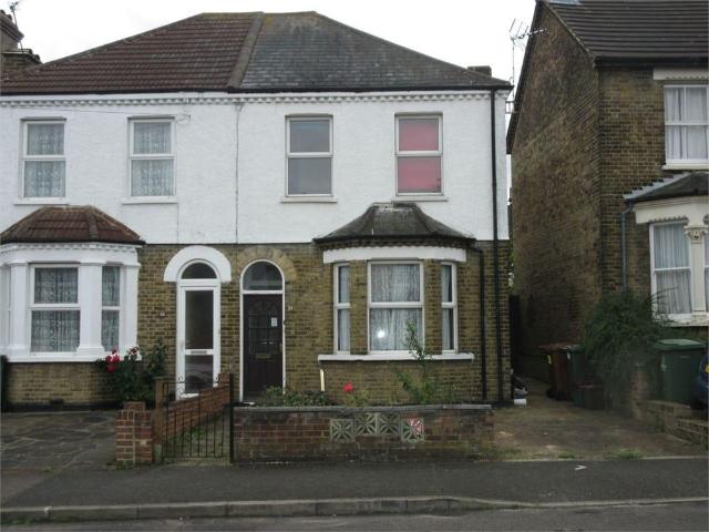 House for rent in Albany Park, Greater London