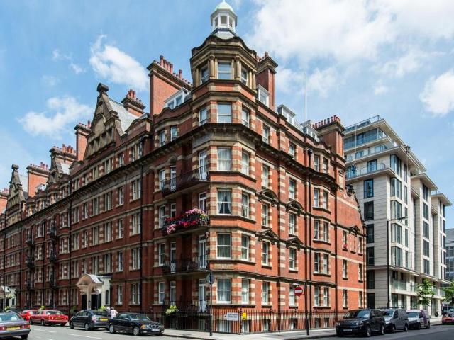 Apartment for rent in Marylebone, Greater London