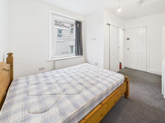 Room for rent in Morice Town, Mount Wise