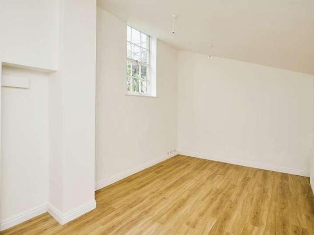 Apartment for rent in Osborne, East Cowes