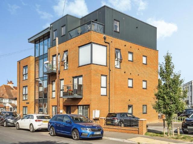 Apartment for rent in Oxenden, The Bridge